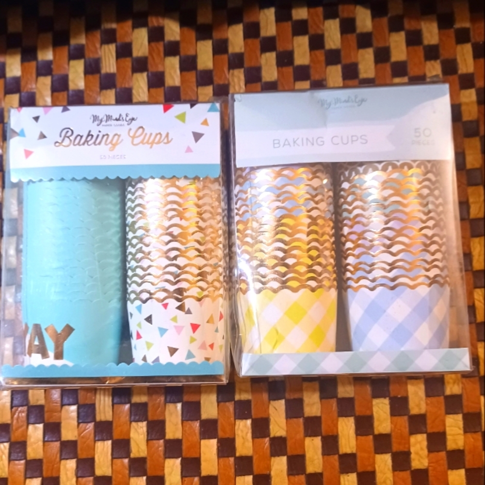 NEW 2x Minds Eye Gold Foiled Fun Design Baking Cups (100 Count Total)